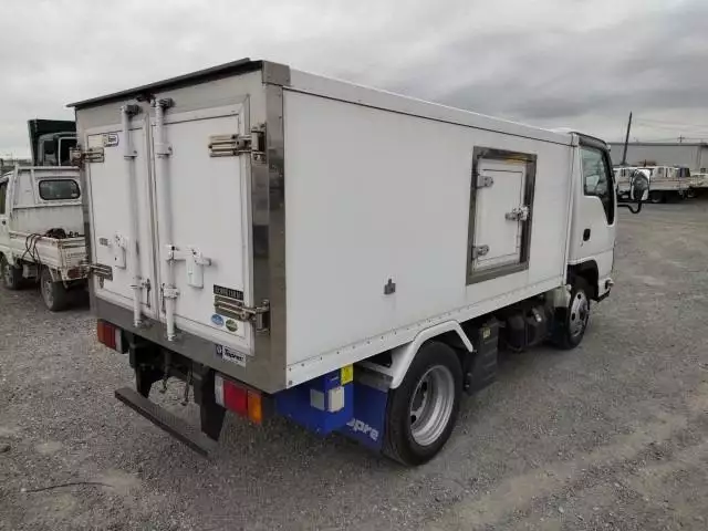 平成29年04月中古小型冷凍バン・ウィングいすゞいすゞの画像3