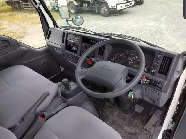 平成29年04月中古小型冷凍バン・ウィングいすゞいすゞの画像5