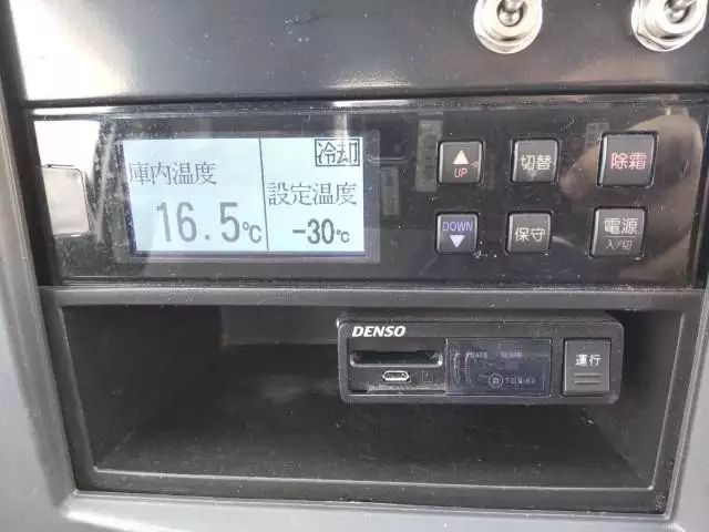 平成29年04月中古小型冷凍バン・ウィングいすゞいすゞの画像32