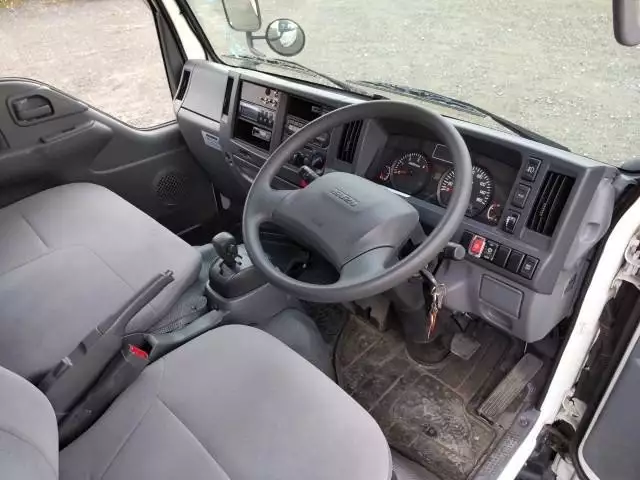 平成29年04月中古小型冷凍バン・ウィングいすゞいすゞの画像5