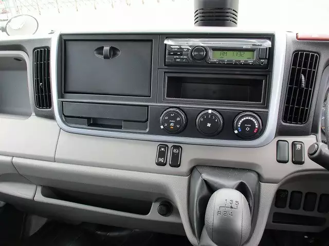 令和03年04月中古小型三菱ふそう三菱の画像9