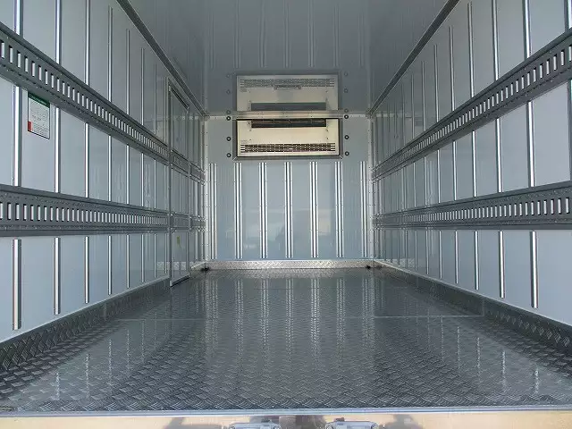 令和03年05月中古小型冷凍バン・ウィング三菱ふそう三菱の画像7