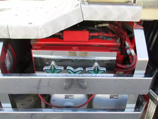 平成28年03月中古大型トラクタヘッド三菱ふそうスーパーグレートの画像18