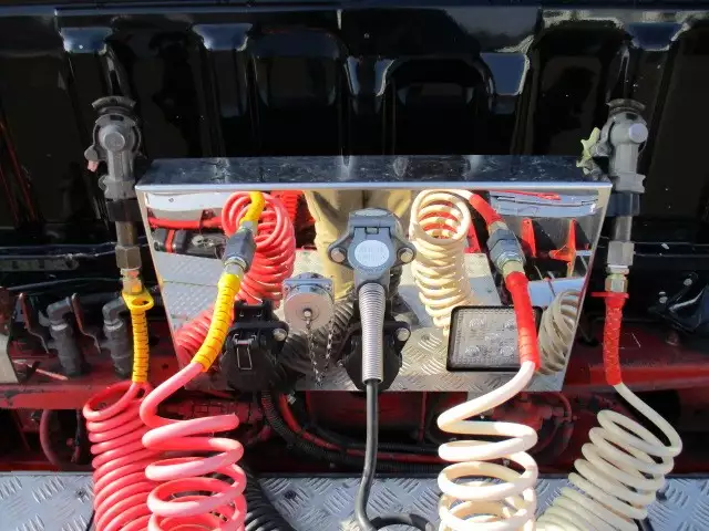 平成28年03月中古大型トラクタヘッド三菱ふそうスーパーグレートの画像28