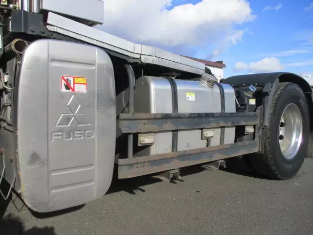 平成29年00月中古大型トラクタヘッド三菱ふそうスーパーグレートの画像9