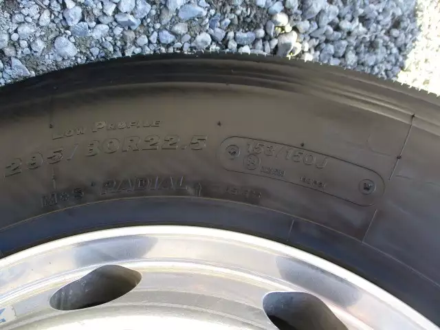 平成27年06月中古大型トラクタヘッド日産UDUDトラックスの画像11