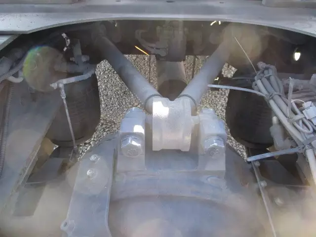 平成27年06月中古大型トラクタヘッド日産UDUDトラックスの画像21