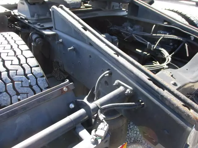 平成27年06月中古大型トラクタヘッド日産UDUDトラックスの画像22