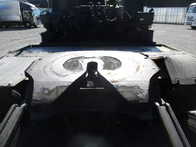 平成27年06月中古大型トラクタヘッド日産UDUDトラックスの画像24