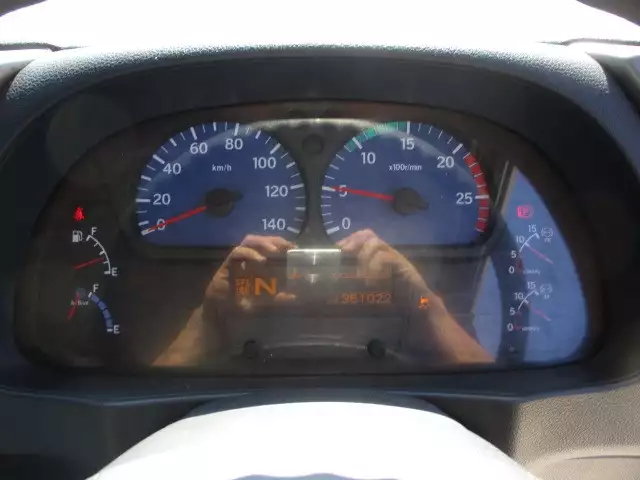 平成27年06月中古大型トラクタヘッド日産UDUDトラックスの画像39