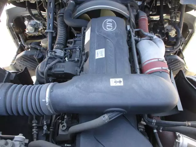 平成27年06月中古大型トラクタヘッド日産UDUDトラックスの画像55