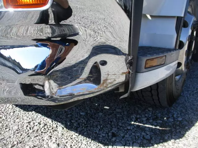 平成27年06月中古大型トラクタヘッド日産UDUDトラックスの画像59