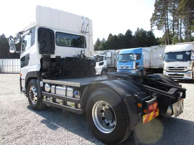 平成27年06月中古大型トラクタヘッド日産UDUDトラックスの画像7