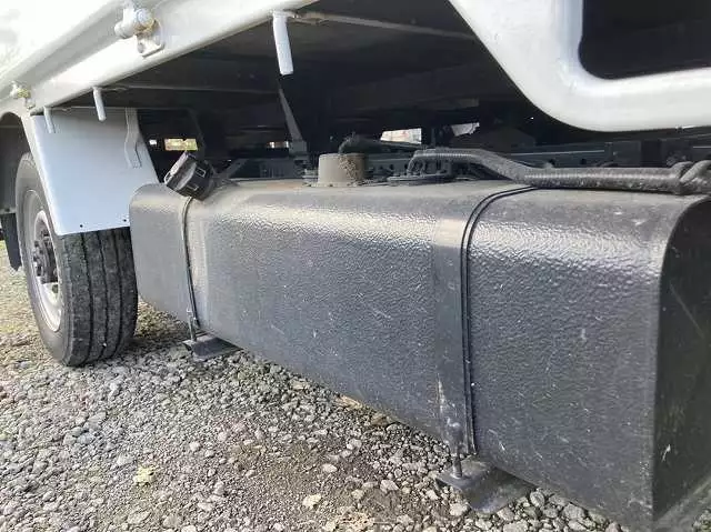 平成26年07月中古小型三菱ふそうキャンターの画像17