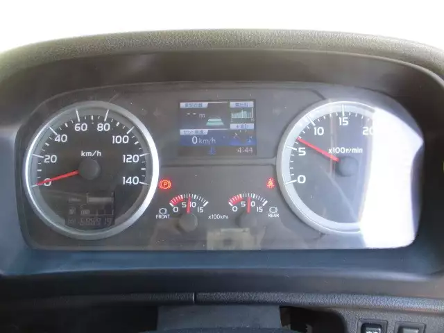 平成24年10月中古大型トラクタヘッド日野日野の画像38