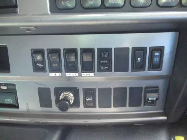 平成24年10月中古大型トラクタヘッド日野日野の画像45