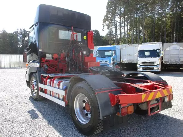 平成24年10月中古大型トラクタヘッド日野日野の画像7