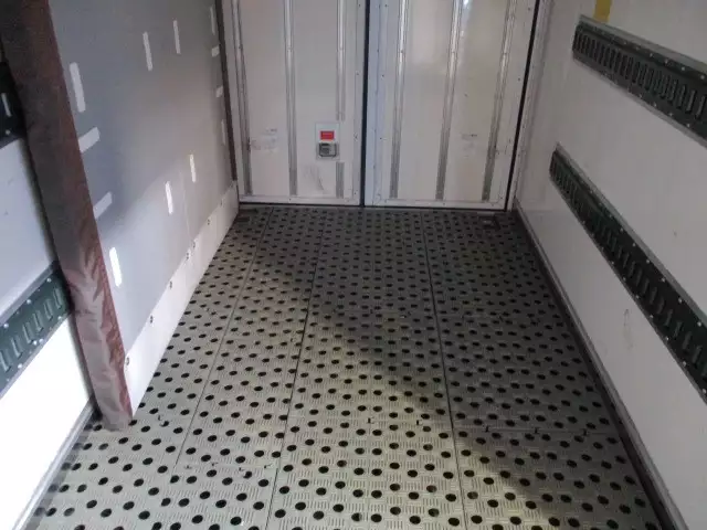 平成25年10月中古小型冷凍バン・ウィングいすゞいすゞの画像17