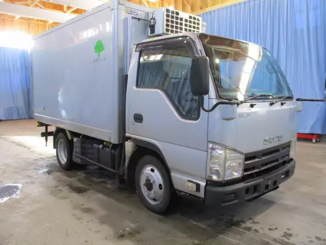 平成25年10月中古小型冷凍バン・ウィングいすゞいすゞの画像3