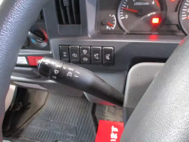 平成25年10月中古小型冷凍バン・ウィングいすゞいすゞの画像22