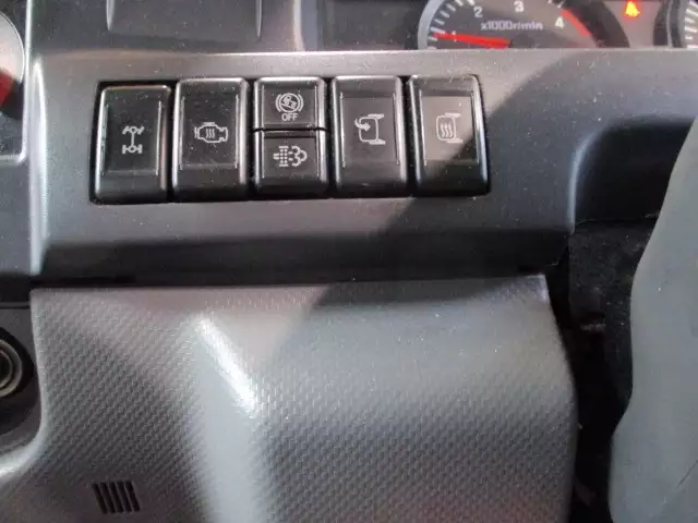 平成25年10月中古小型冷凍バン・ウィングいすゞいすゞの画像23