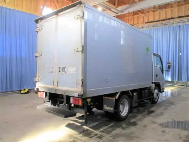 平成25年10月中古小型冷凍バン・ウィングいすゞいすゞの画像4