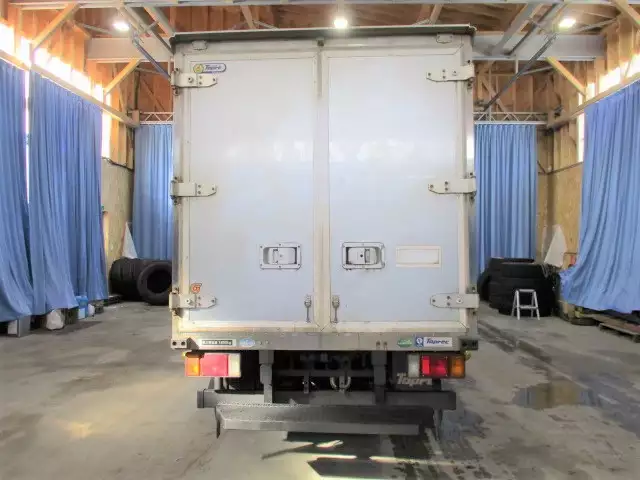 平成25年10月中古小型冷凍バン・ウィングいすゞいすゞの画像5