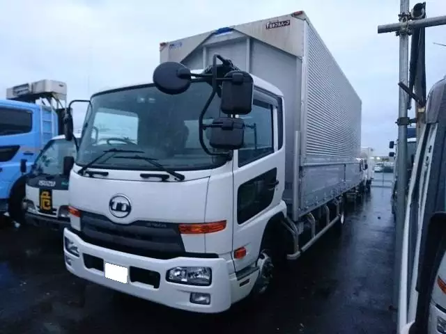 平成29年05月中古中型日産UDUDトラックスの画像1