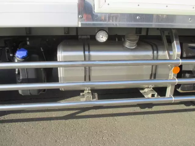 令和01年/平成31年02月中古増トン冷凍バン・ウィングいすゞフォワードの画像11