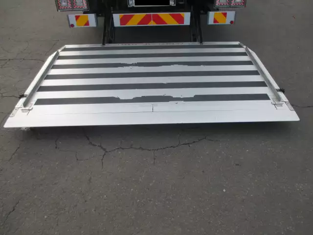 令和01年/平成31年02月中古増トン冷凍バン・ウィングいすゞフォワードの画像24