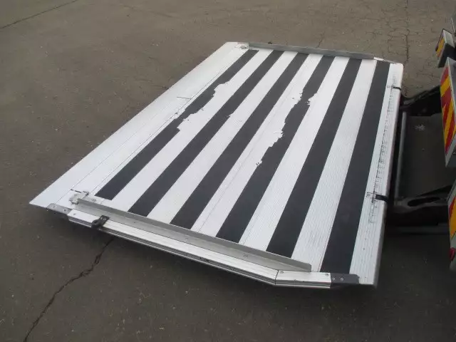 令和01年/平成31年02月中古増トン冷凍バン・ウィングいすゞフォワードの画像25