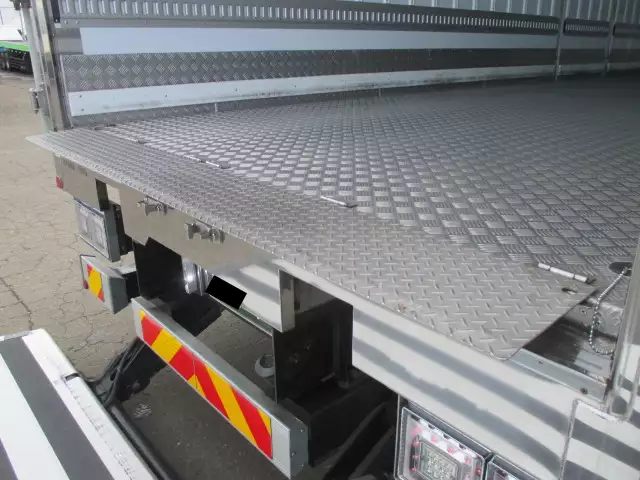 令和01年/平成31年02月中古増トン冷凍バン・ウィングいすゞフォワードの画像27