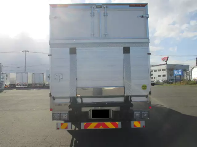 令和01年/平成31年02月中古増トン冷凍バン・ウィングいすゞフォワードの画像6