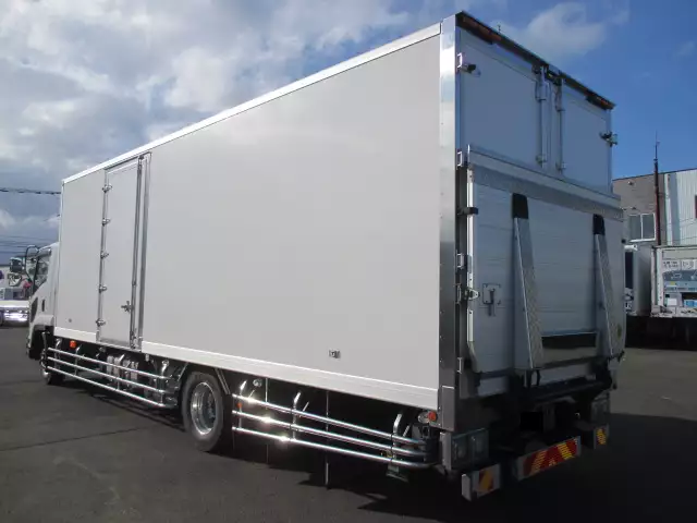 令和01年/平成31年02月中古増トン冷凍バン・ウィングいすゞフォワードの画像7