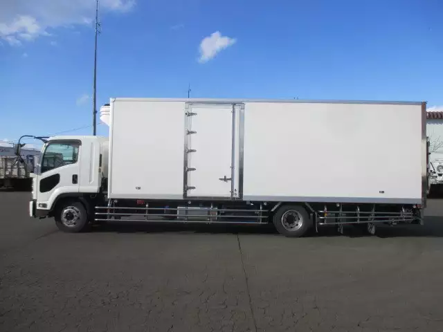 令和01年/平成31年02月中古増トン冷凍バン・ウィングいすゞフォワードの画像8