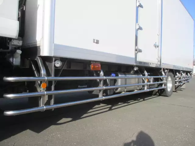 令和01年/平成31年02月中古増トン冷凍バン・ウィングいすゞフォワードの画像9