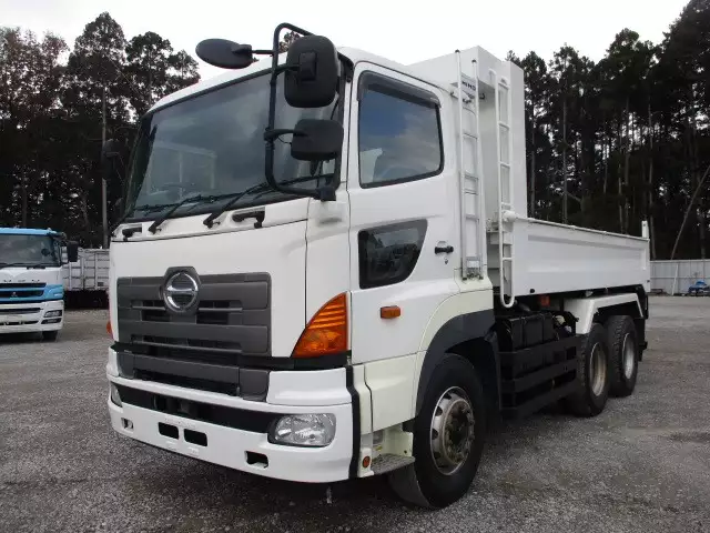 平成25年03月中古大型日野日野の画像1