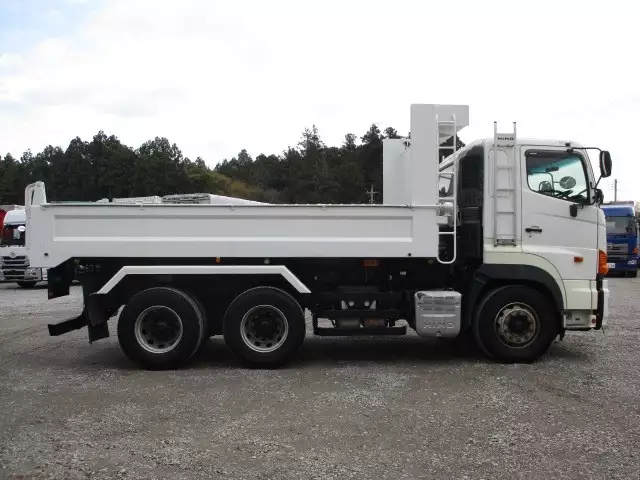 平成25年03月中古大型日野日野の画像4