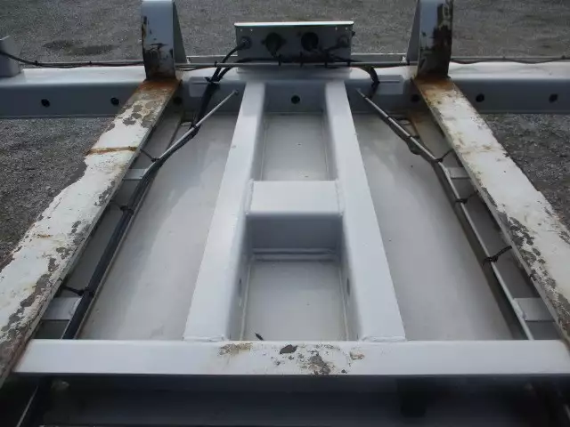 40FTコンテナシャシ 3軸リーフサス 積載30,480㎏ 第五輪10,920㎏以上の画像19