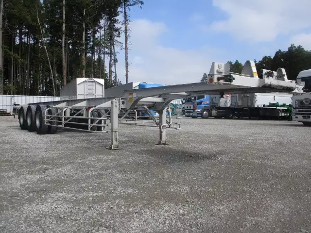 40FTコンテナシャシ 3軸リーフサス 積載30,480㎏ 第五輪10,920㎏以上の画像3