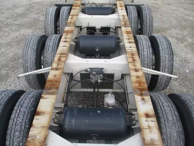 40FTコンテナシャシ 3軸リーフサス 積載30,480㎏ 第五輪10,920㎏以上の画像23