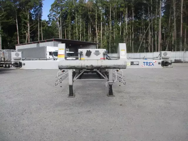 40FTコンテナシャシ 3軸リーフサス 積載30,480㎏ 第五輪10,920㎏以上の画像2