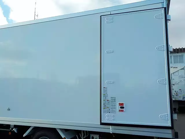 令和03年00月中古中型冷凍バン・ウィング日野日野の画像32