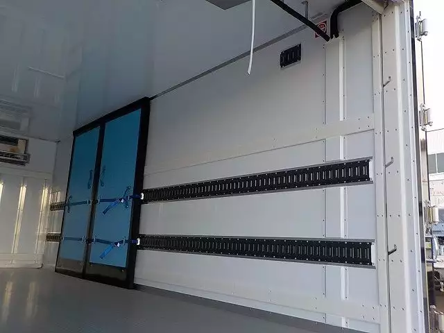 令和03年00月中古中型冷凍バン・ウィング日野日野の画像35