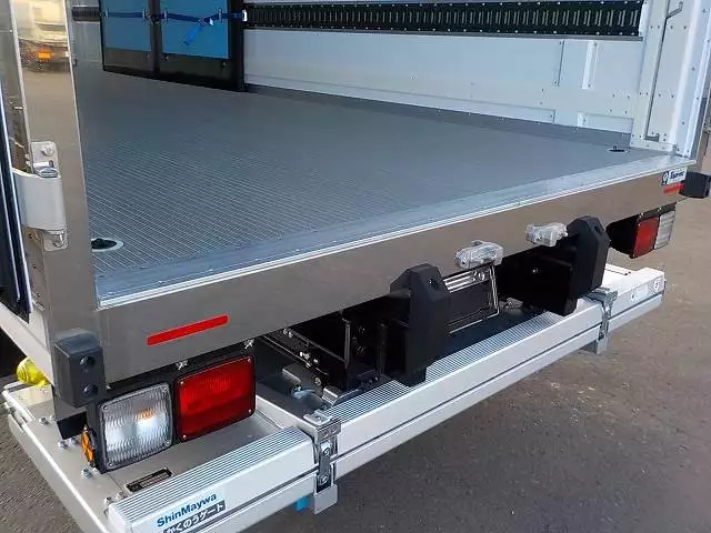 令和03年00月中古中型冷凍バン・ウィング日野日野の画像36