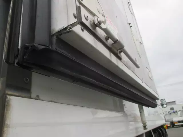 平成29年09月中古小型冷凍バン・ウィング日野デュトロの画像27