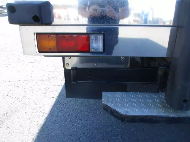 平成28年03月中古小型冷凍バン・ウィング三菱ふそうキャンターの画像15
