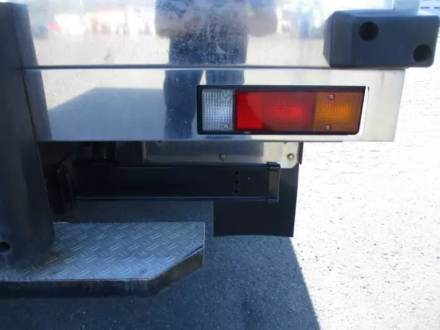平成28年03月中古小型冷凍バン・ウィング三菱ふそうキャンターの画像16
