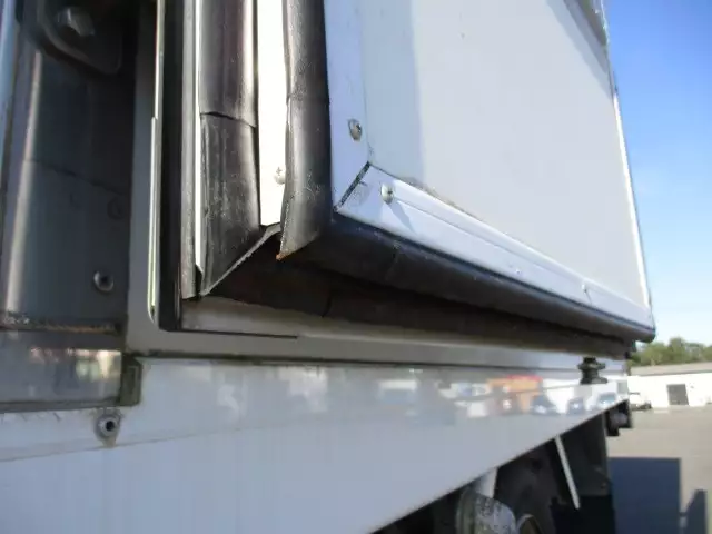 平成28年03月中古小型冷凍バン・ウィング三菱ふそうキャンターの画像24