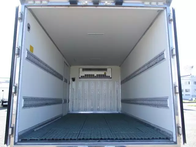 平成28年03月中古小型冷凍バン・ウィング三菱ふそうキャンターの画像27